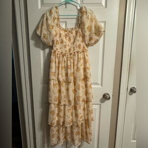 Alter’d State beautiful spring dress size Large peasant baby doll floral